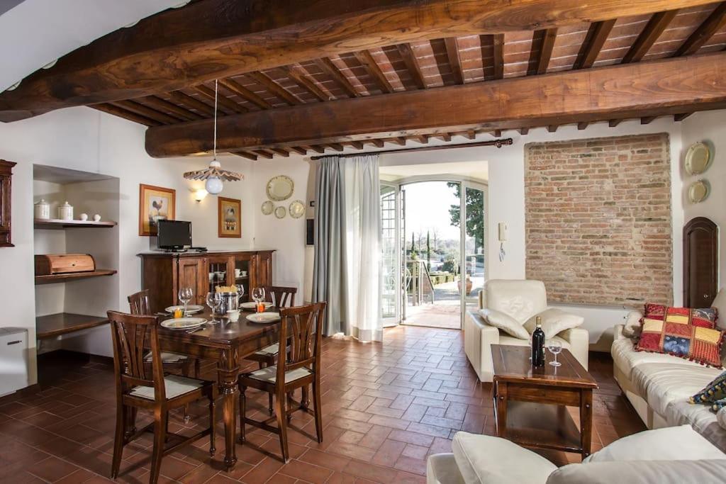 Castello Di Fulignano Ildebrando Superior Apartment Сан-Джиминьяно Экстерьер фото